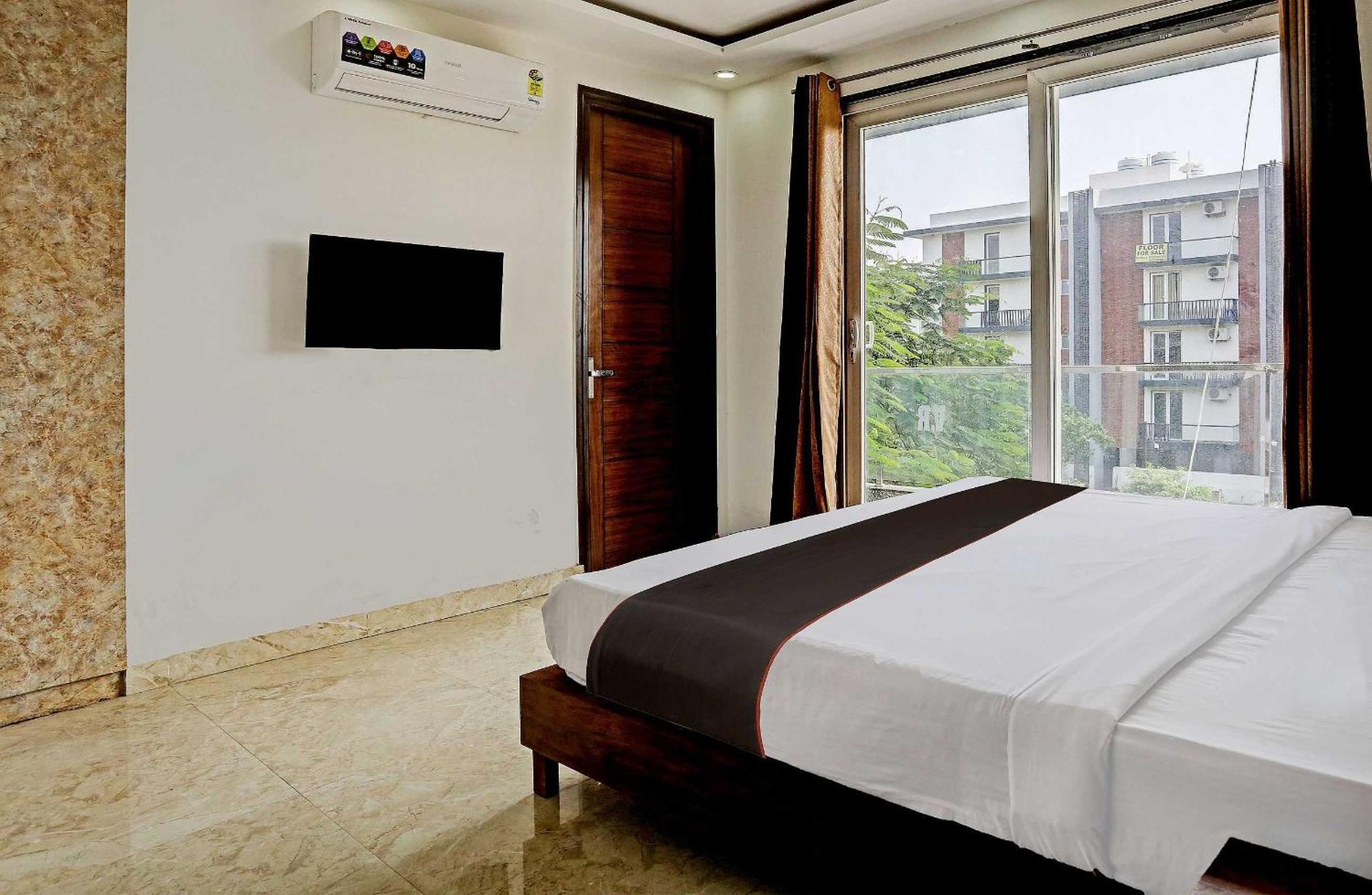 Hotel O Vikrant Residency Gurgaon Exterior photo
