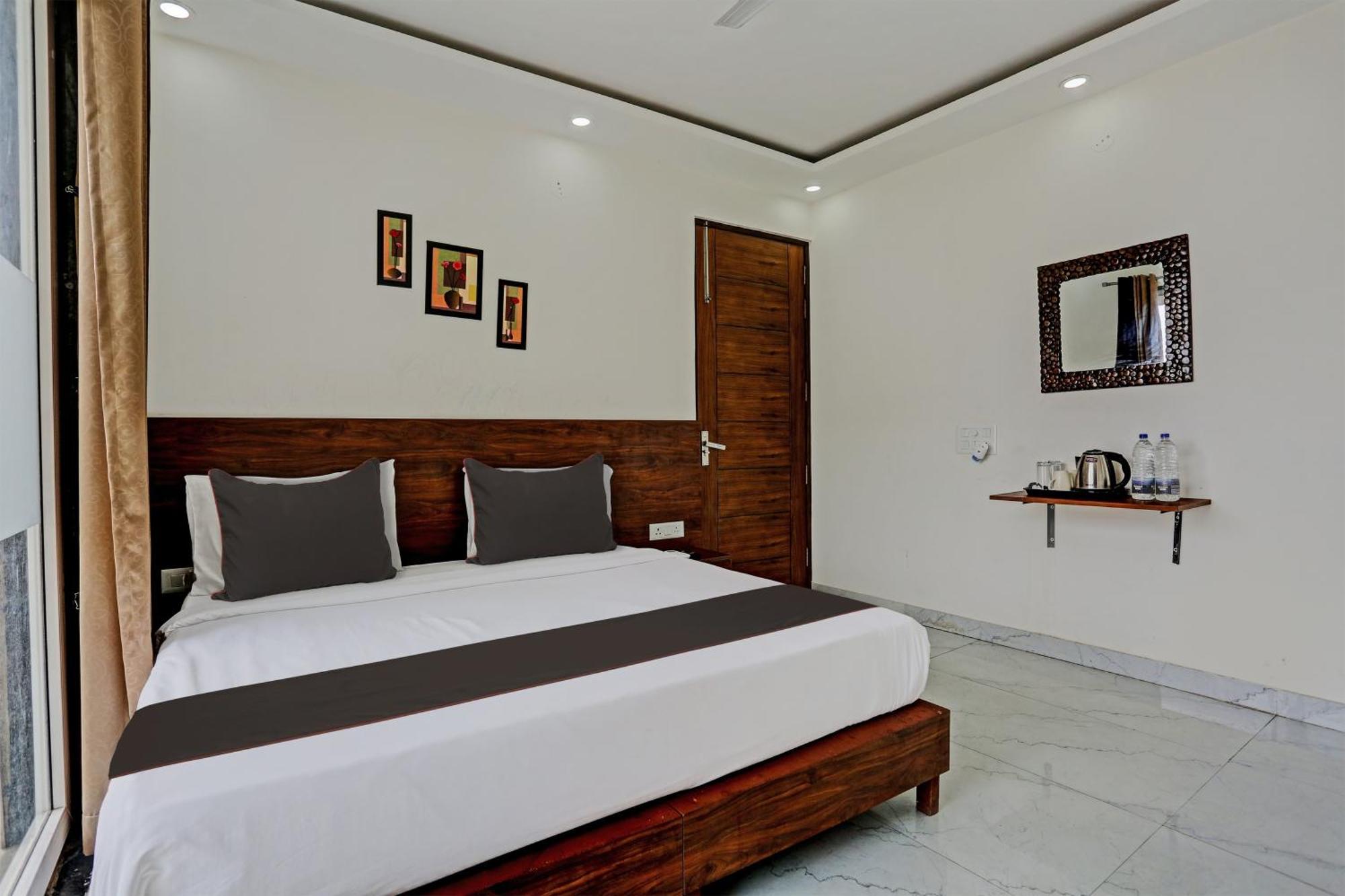 Hotel O Vikrant Residency Gurgaon Exterior photo
