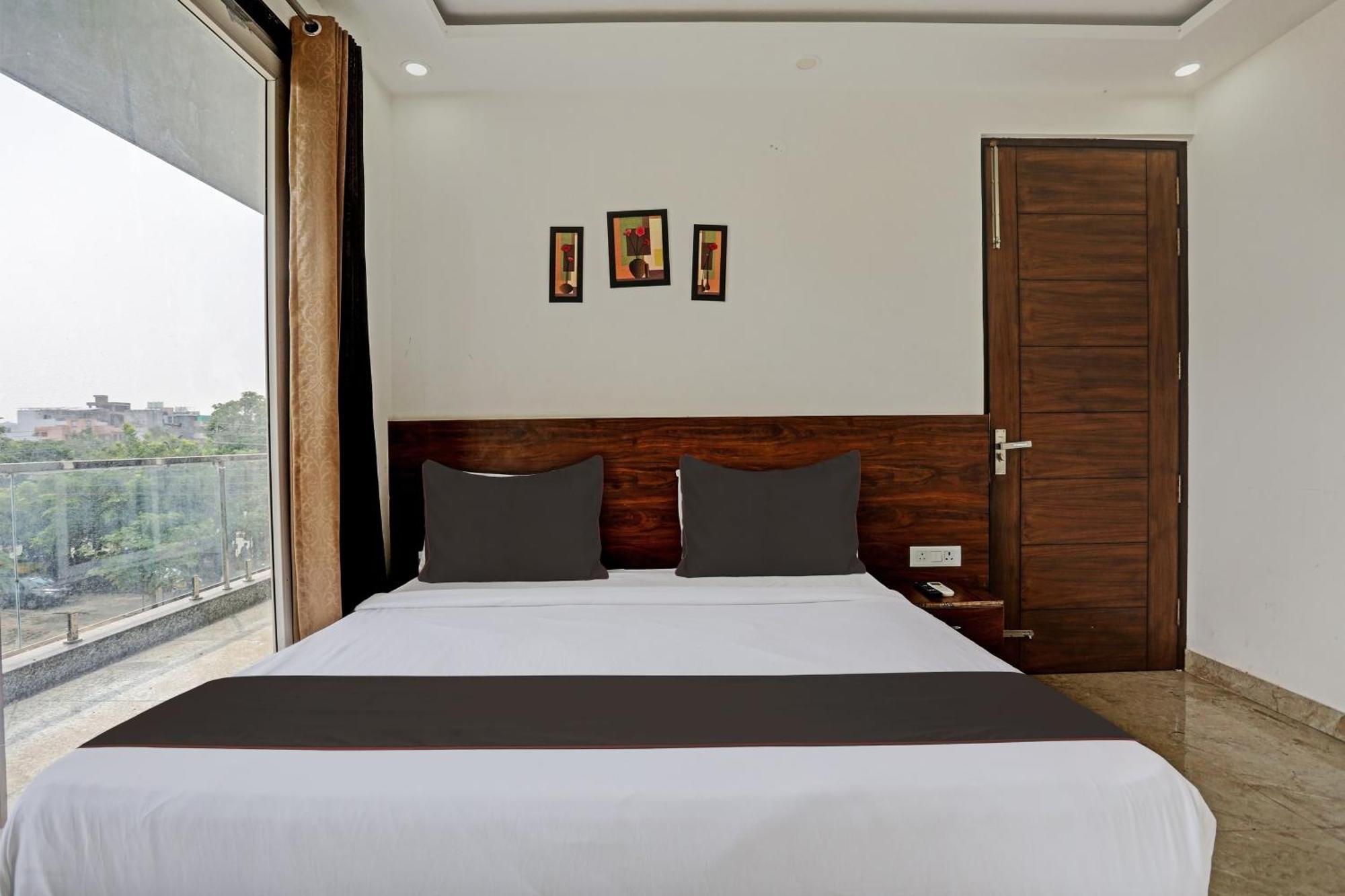 Hotel O Vikrant Residency Gurgaon Exterior photo